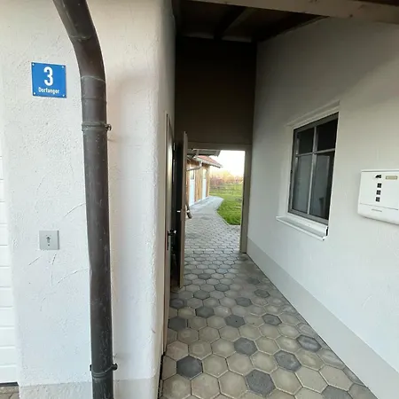 Mit Bergblick Appartement Waging am See